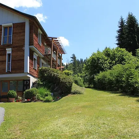 Dualhaus Apartman *